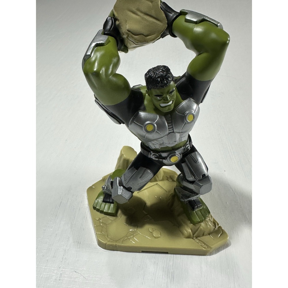 Jazwares Marvel Avengers Zōteki Series 1 Collectible Figure of the Hulk